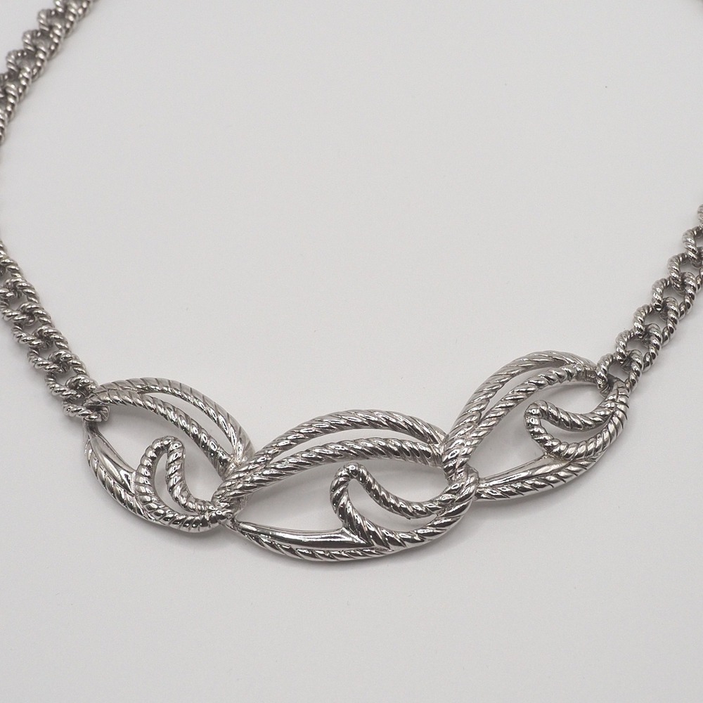 Vintage Trifari Choker Necklace Textured Swirl Rope Chain Polished Silver Tone